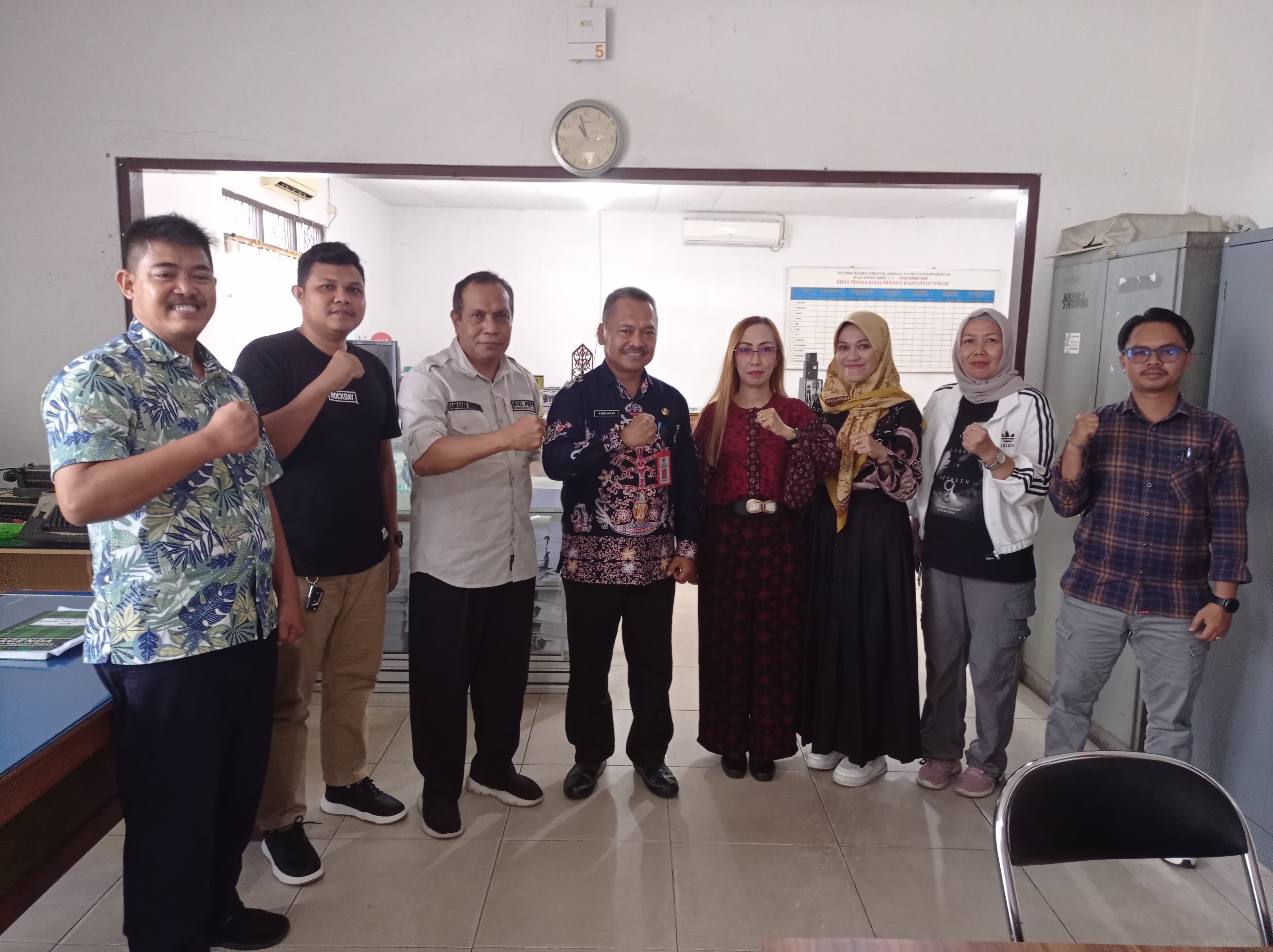 Disnakertrans Prov. Kalteng Terima Kunjungan Disnakertrans Kabupaten Murung Raya