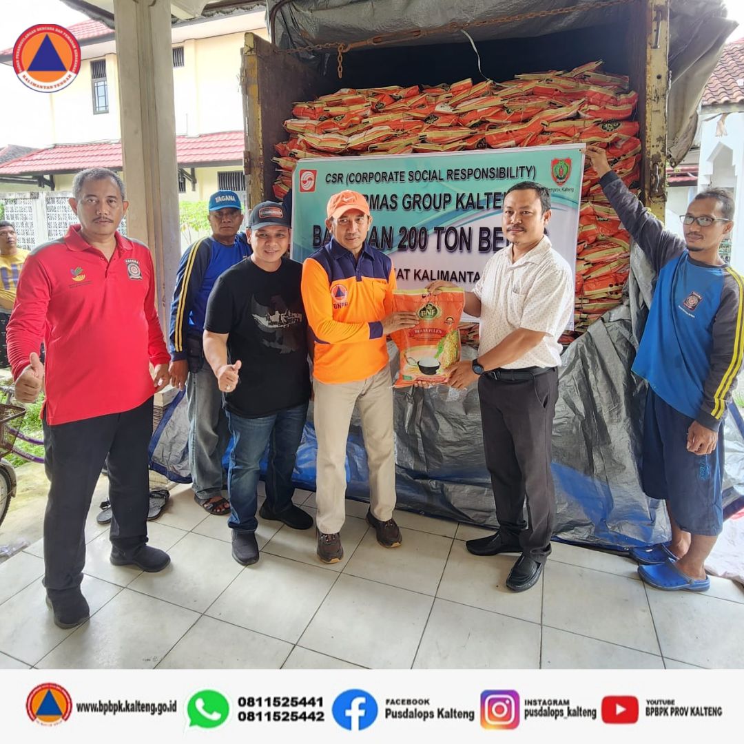 Penyaluran Bantuan Sembako Bagi Masyarakat Yang Terdampak Banjir Terparah Di Dua Kecamatan