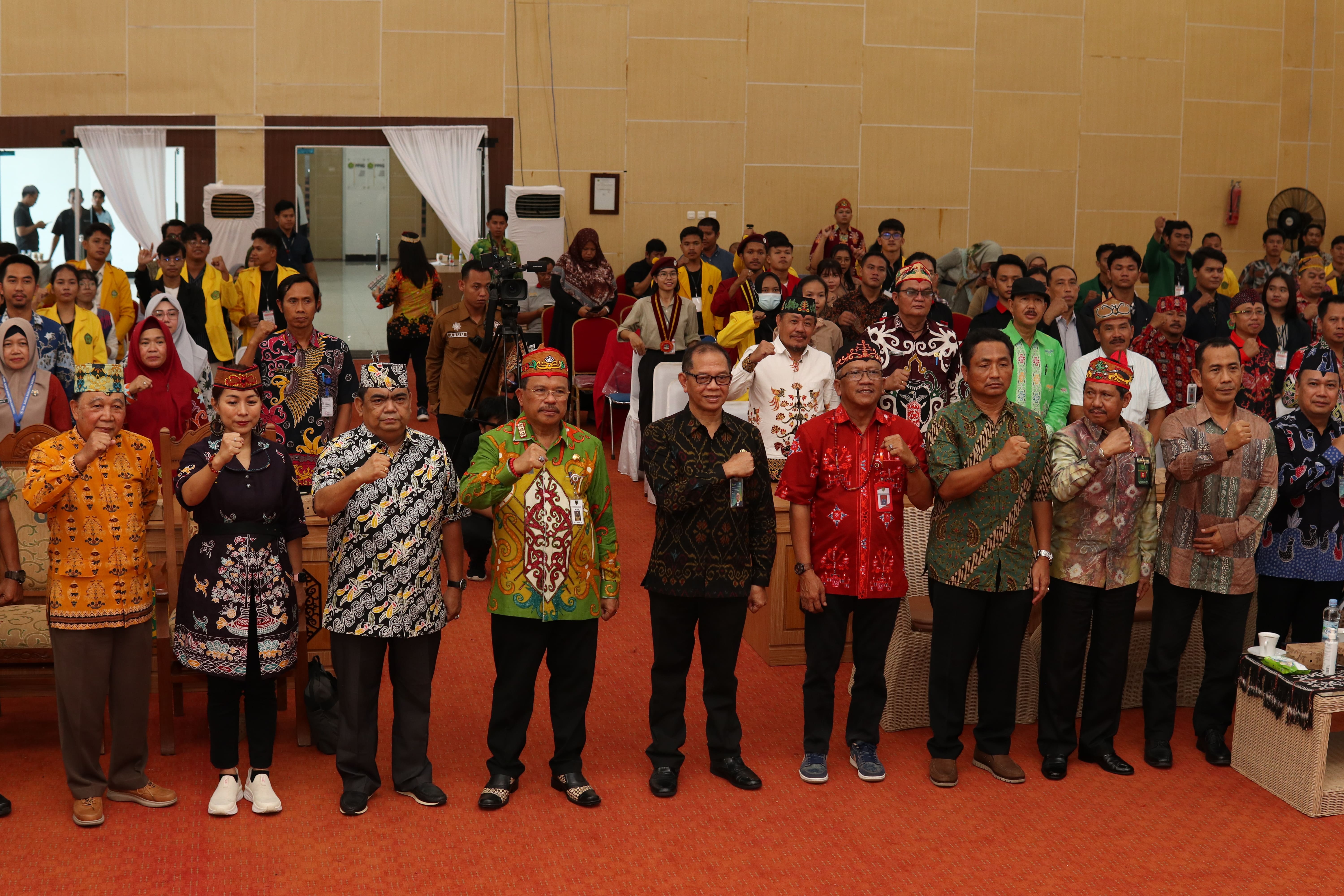 Badan Kesbangpol Gelar Dialog Kebersamaan Dalam Keberagaman Bagi Generasi Muda Dengan Tema Unity in Diversity