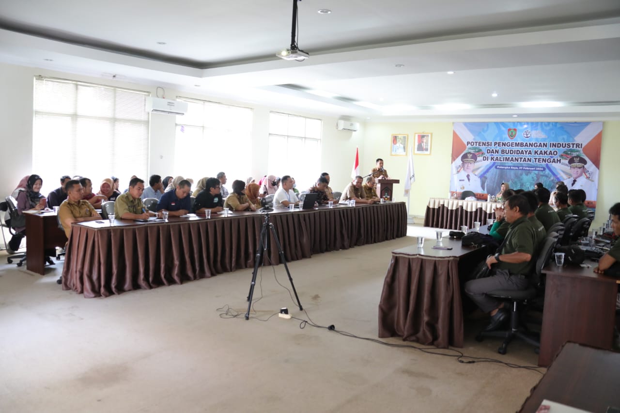 Asisten Ekbang Sri Widanarni Buka Seminar Potensi Pengembangan Industri dan Budidaya Kakao