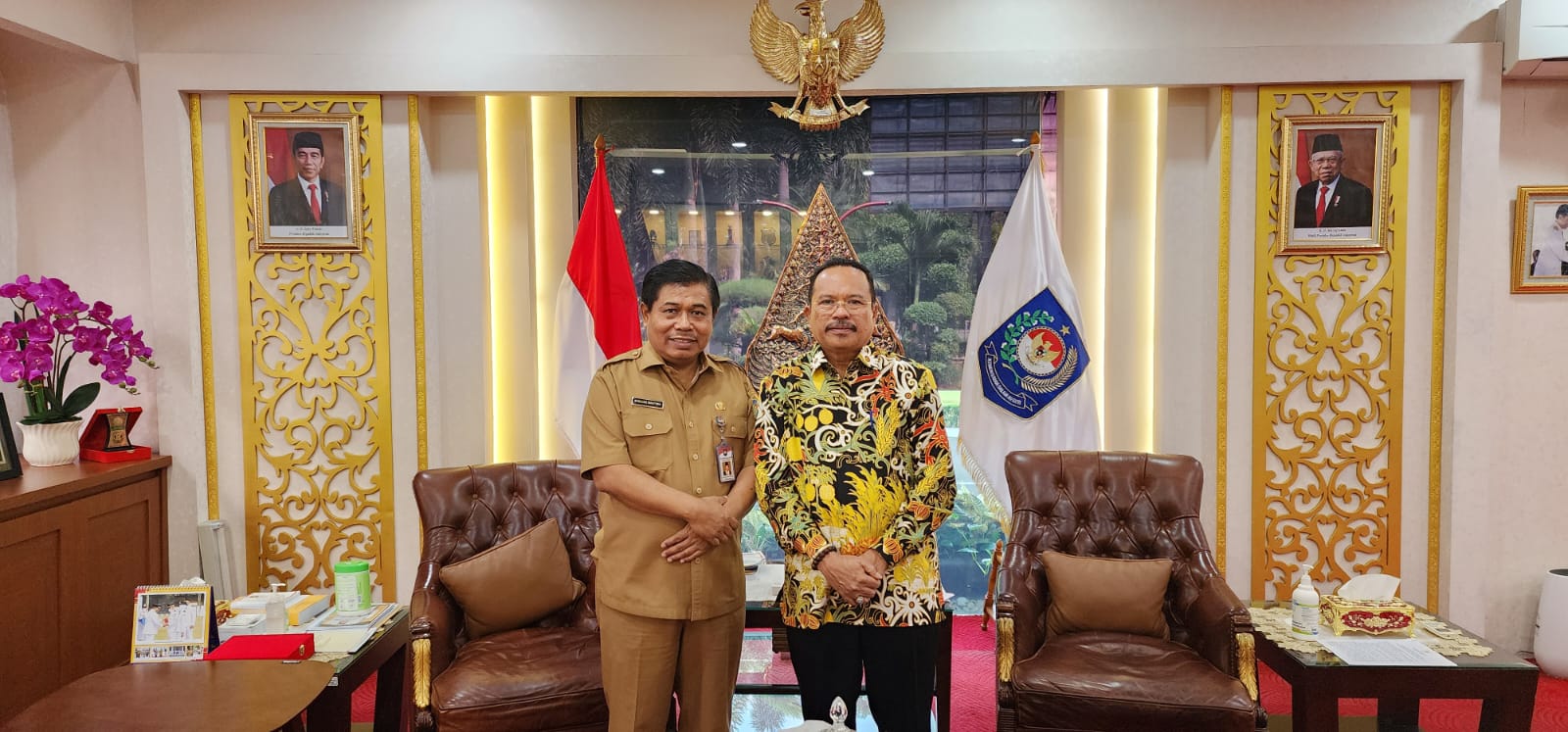 Sekda Prov. Kalteng Nuryakin Temui Sekretaris Jenderal Kemendagri Suhajar Diantoro Dalam Rangka Melaporkan Progres Pembangunan Program Strategis Pemprov Kalteng