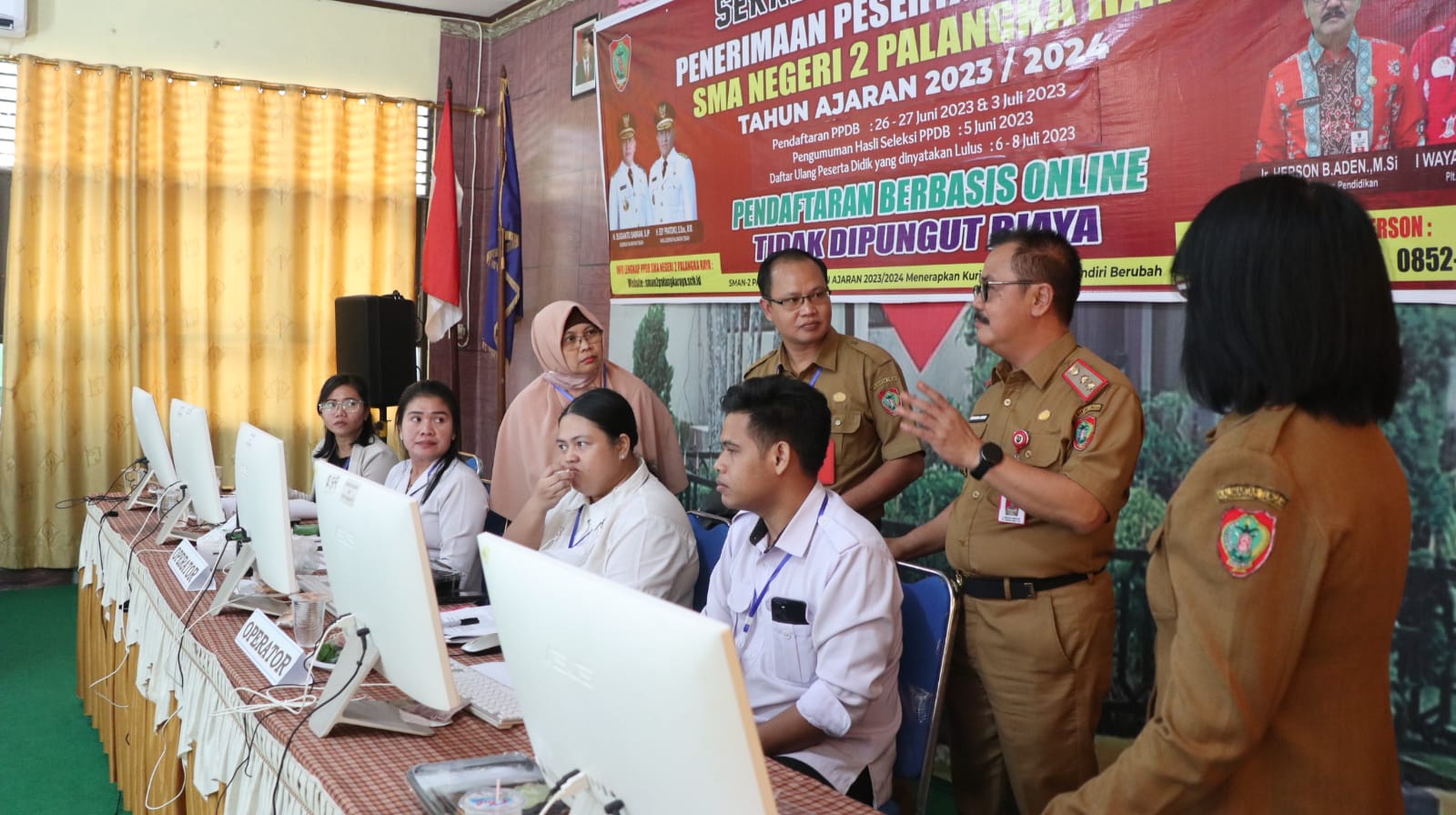 Plt. Kadisdik Herson B. Aden Tinjau Beberapa Sekolah