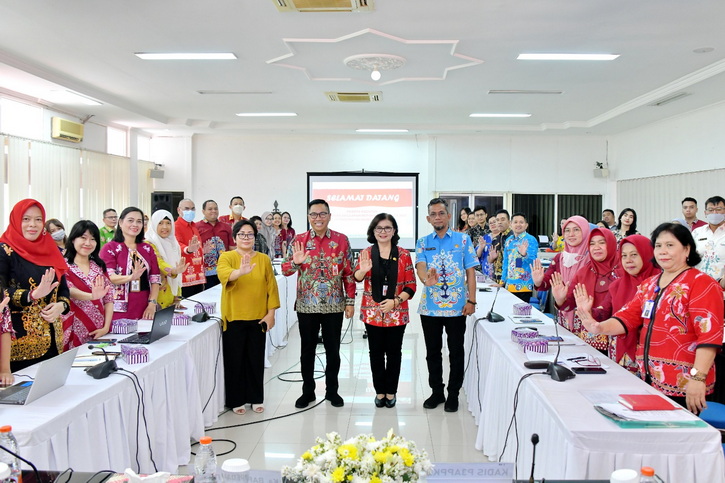 Kepala Bappedalitbang Prov. Kalteng Leonard S. Ampung Hadiri dan Sampaikan Paparan Dalam Kegiatan Penyusunan Anggaran Responsif Gender Tahun Anggaran 2023