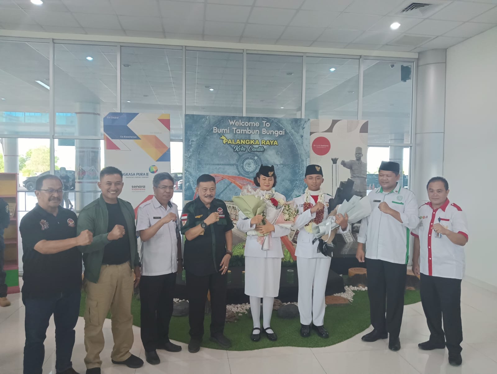 Badan Kesbangpol Wakili Pemprov Kalteng Sambut Kedatangan Anggota Paskibraka Nasional Perwakilan Kalteng Tahun 2023