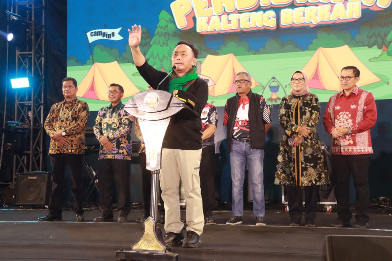 Gubernur Kalteng Sugianto Sabran Hadiri Malam Pencerahan IKBAB Sekaligus Tutup Jambore Pendidikan dan Jambore Pemuda