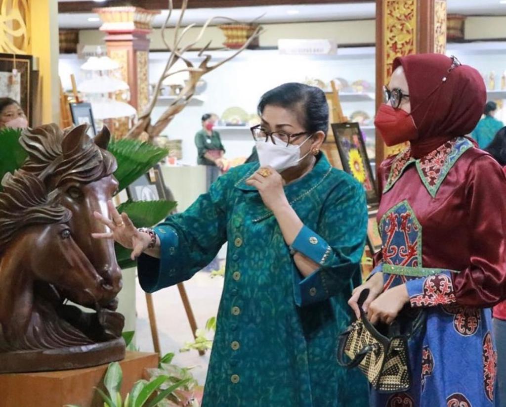 Dekranasda Kalteng Jalin Kerja Sama Dengan Dekranasda Prov. Bali Di Bidang Industri Kerajinan