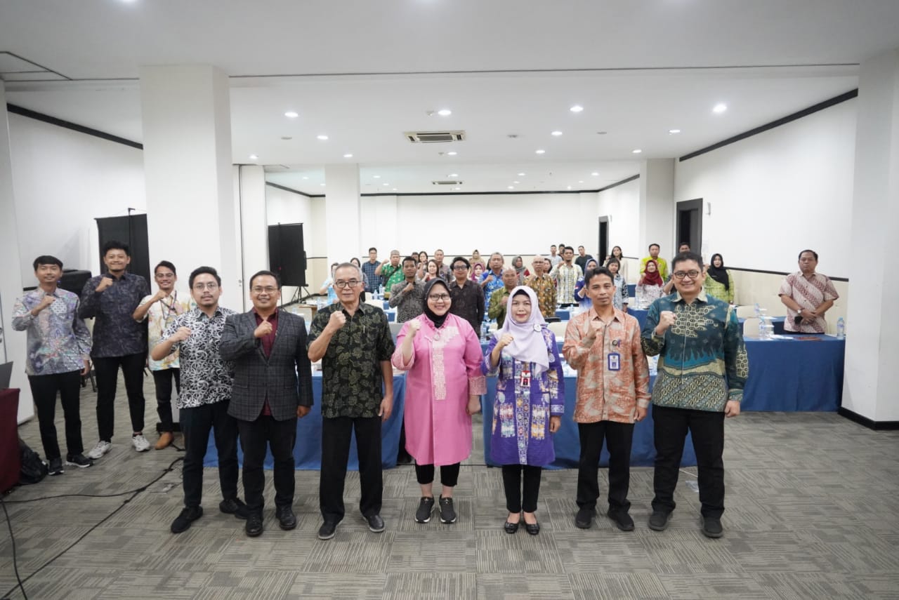 Asisten Ekbang Sri Widanarni Buka Seminar Akhir Kajian UGM