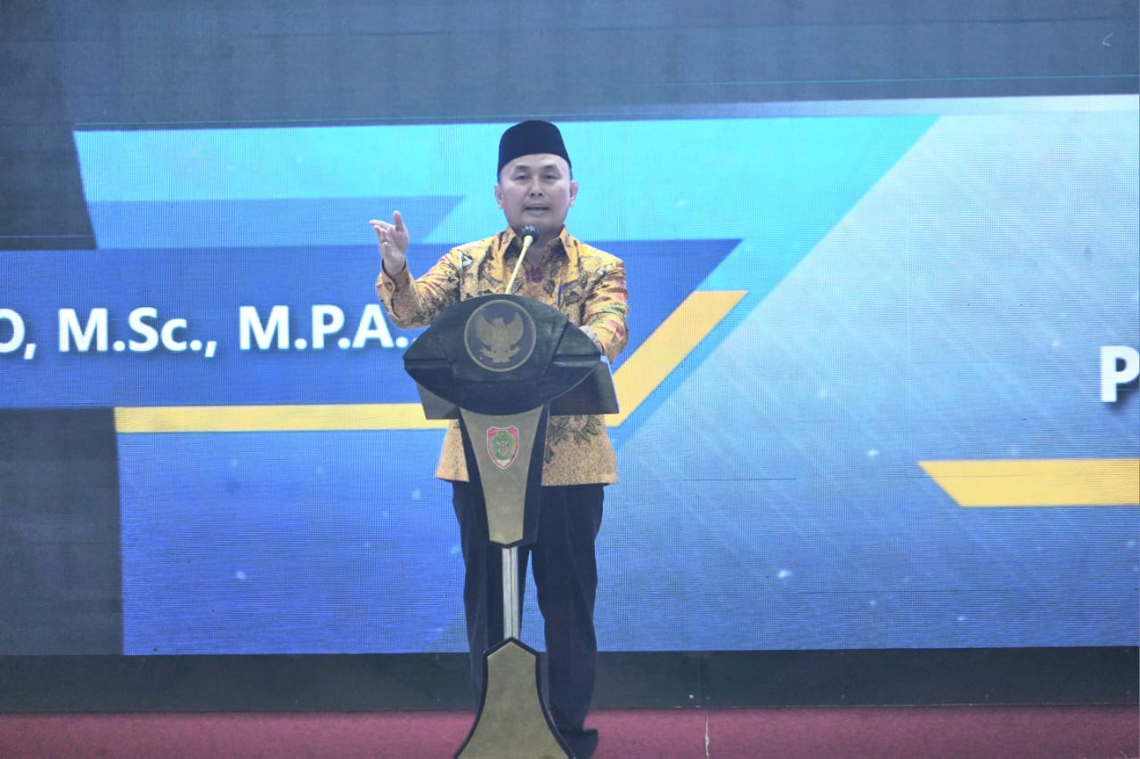 Gubernur Kalteng Sugianto Sabran Bersama Menteri ATR/BPN Agus Harimurti Yudhoyono, Hadiri Acara Penyerahan Sertipikat Hak Atas Tanah