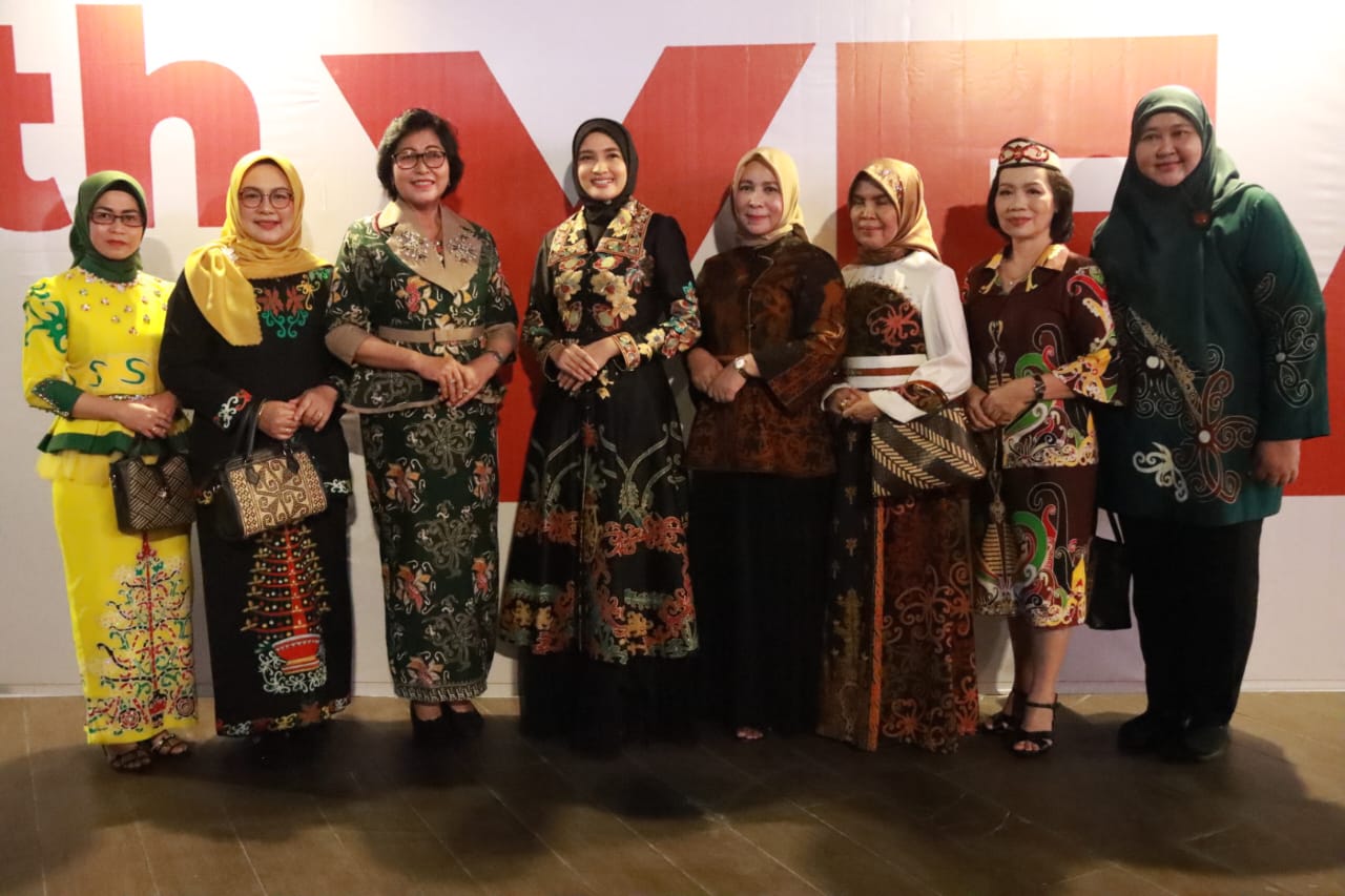 Ketua Dekranasda Kalteng Ivo Sugianto Sabran Hadiri Jakarta Fashion and Food Festival