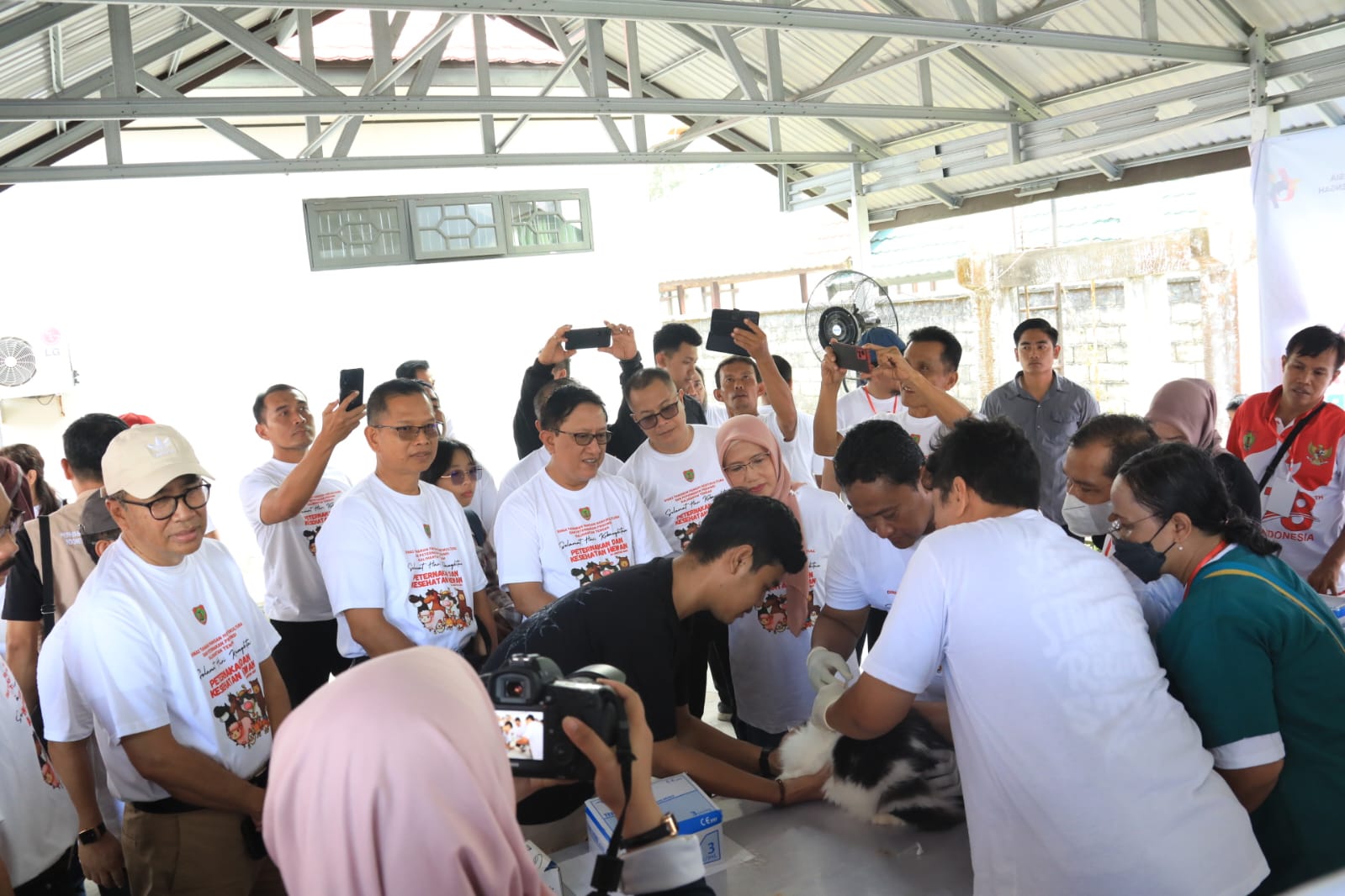 Wagub Kalteng Edy Pratowo Hadiri Peringatan Hari Peternakan dan Kesehatan Hewan Tingkat Provinsi Kalteng