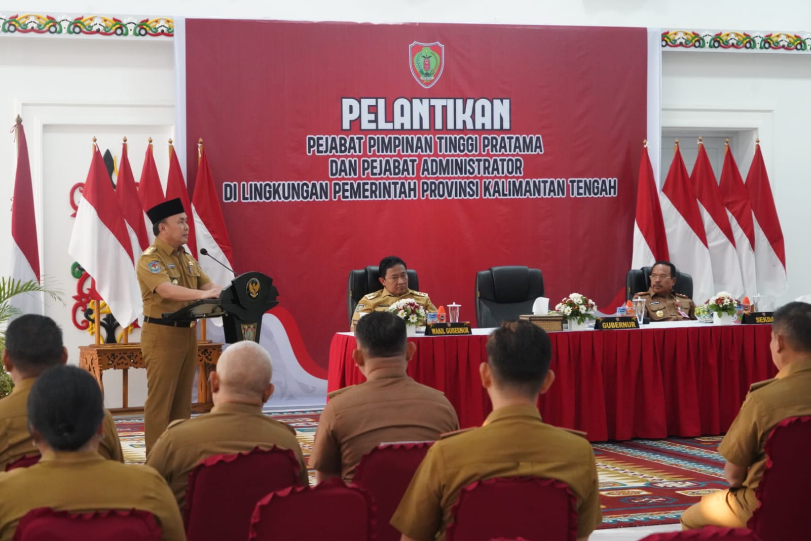 Gubernur Sugianto Sabran Lantik dan Mengambil Sumpah/Janji Pejabat Pimpinan Tinggi Pratama dan Pejabat Administrator di Lingkungan Pemprov Kalteng