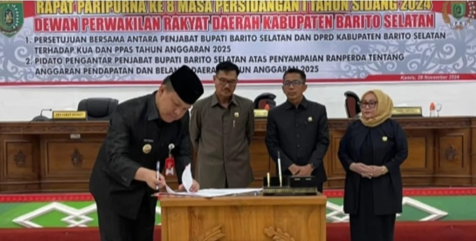 Ketua DPRD Barsel Pimpin Rapat Paripurna persetujuan bersama KUA-PPAS 2025