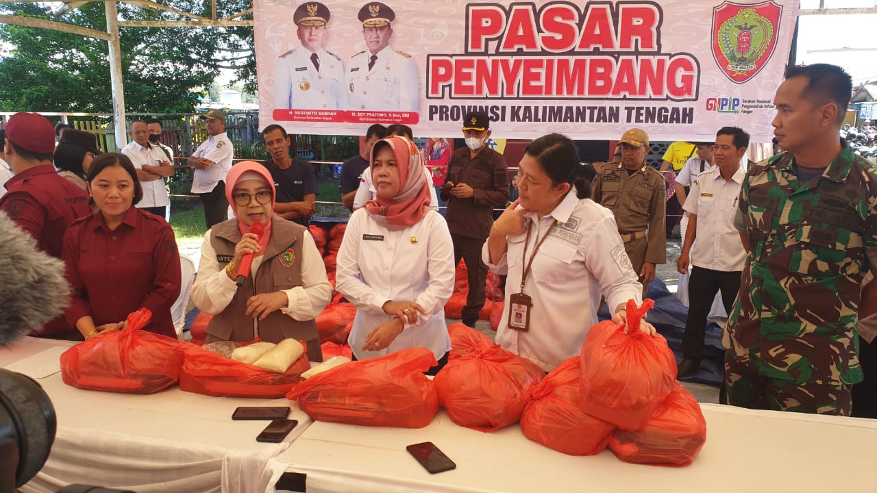 Pemprov. Kalteng Gelar Pasar Murah Paket Barang Kebutuhan Pokok Bersubsidi di Barsel