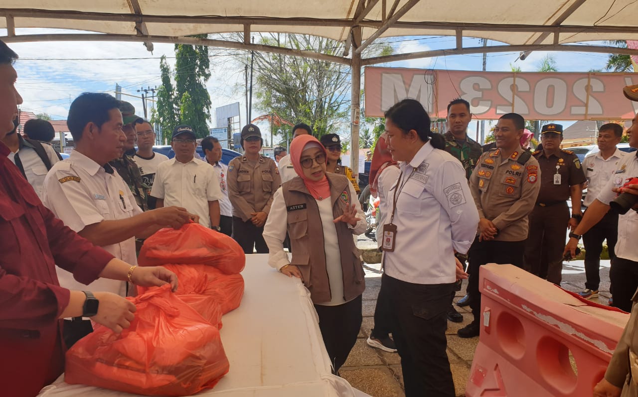 Pemprov. Kalteng Gelar Pasar Murah Paket Barang Kebutuhan Pokok Bersubsidi di Barsel