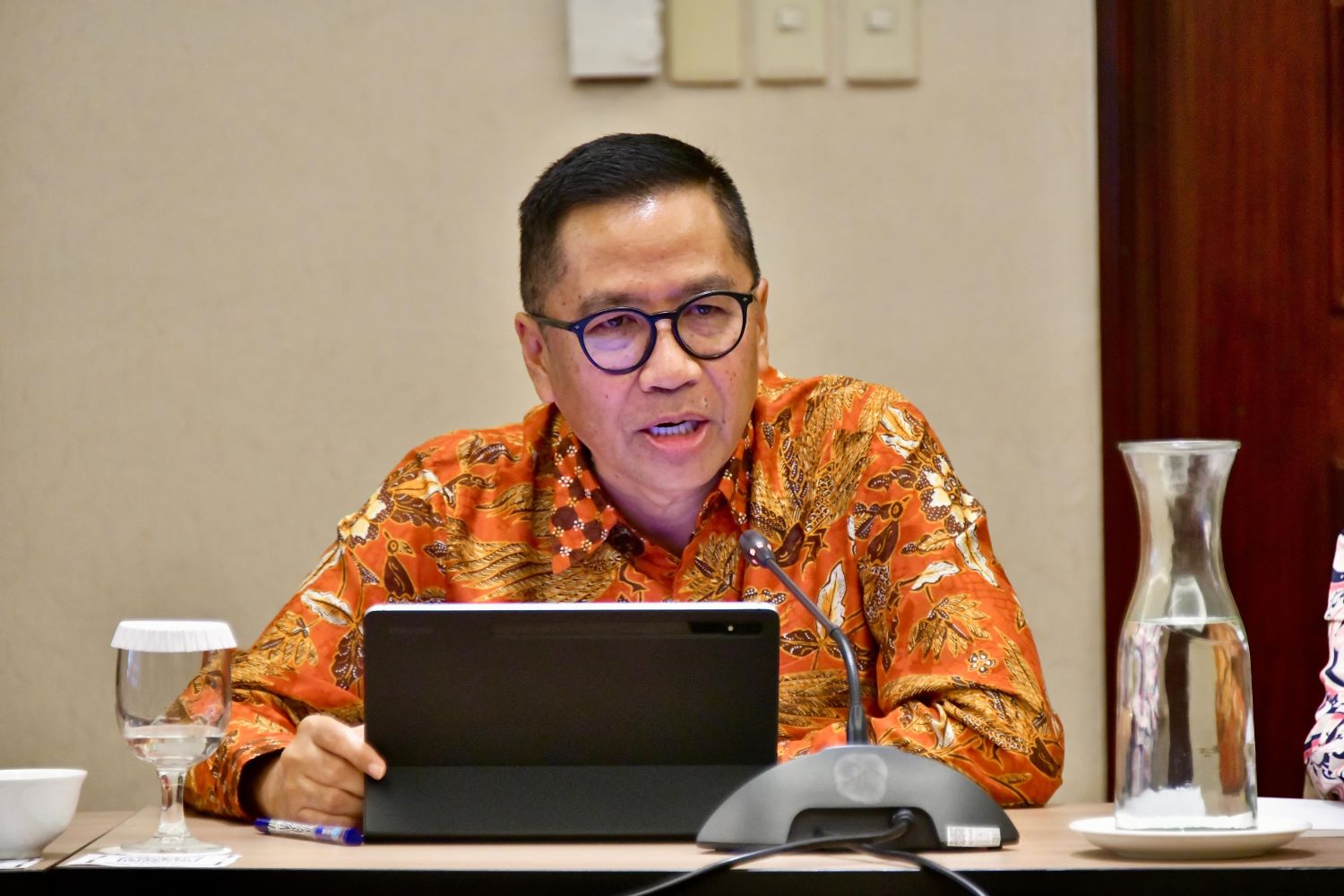 Kepala Bappedalitbang Prov. Kalteng Leonard S. Ampung Paparkan Capaian SDGs dalam Desk SDGs Musrenbangnas 2024