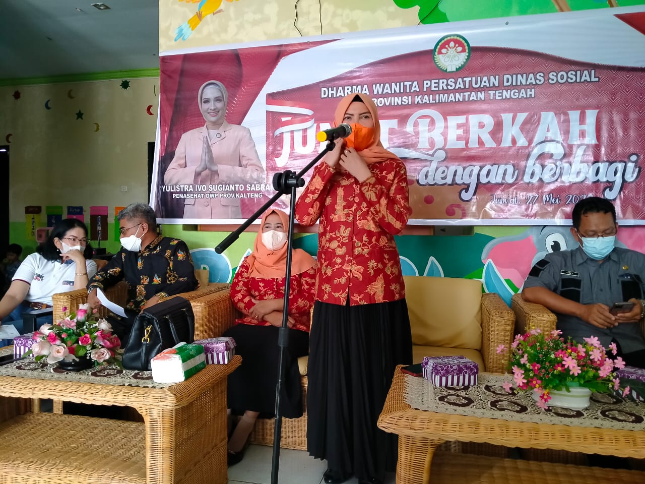 DWP Prov. Kalteng Laksanakan Jumat Berkah Dengan Berbagi