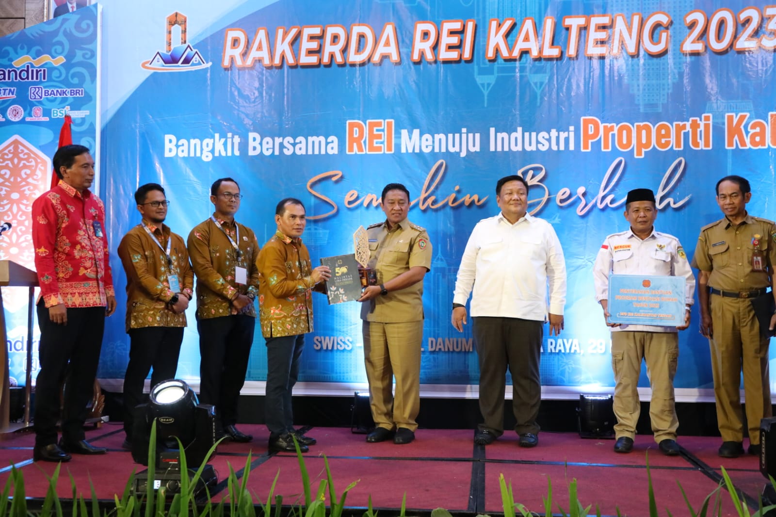 Wakil Gubernur Kalteng Edy Pratowo Buka Rapat Kerja Daerah Real Estate Indonesia (REI) Kalteng 2023