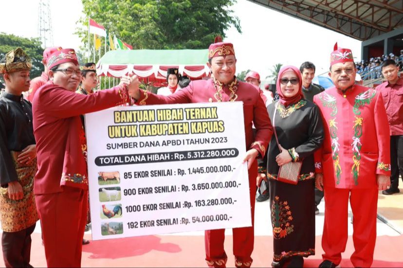 Kepala Dinas TPHP Prov. Kalteng Hadiri Upacara Peringatan Hari Sumpah Pemuda ke-95