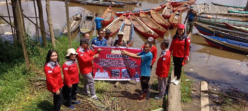 Pemprov. Kalteng Serahkan Bantuan Sarana Usaha Perikanan Tangkap