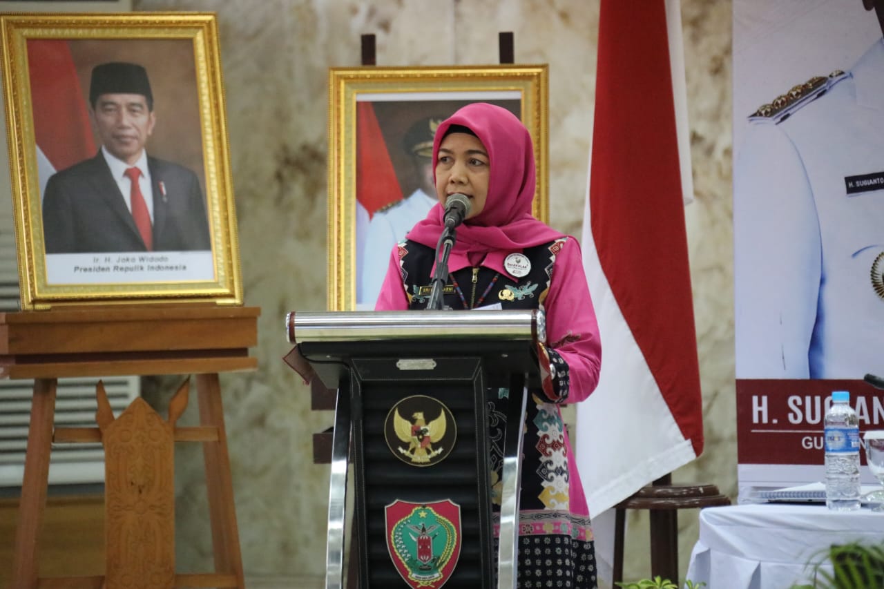 Asisten Ekbang Sri Widanarni Buka Konsultasi Publik Rancangan Awal RPJPD Provinsi Kalteng Tahun 2025-2045