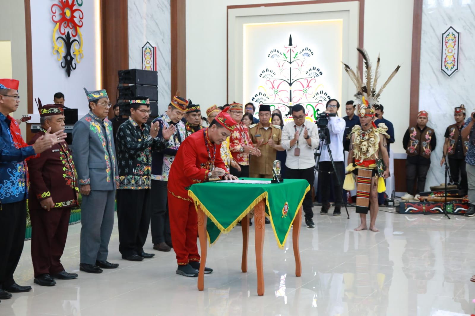 Gubernur Kalteng Sugianto Sabran Hadiri Kegiatan Hasupa Hasundau