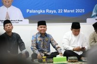 Gubernur Kalteng Agustiar Sabran Bersama Wagub Kalteng Edy Pratowo Hadiri Buka Puasa Bersama Keluarga Besar PWI dan IKWI Prov. Kalteng